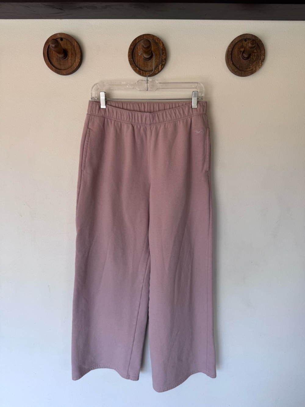 Hollister ultra high rise Wide Leg sweatpants Dusty Rose Pink size medium